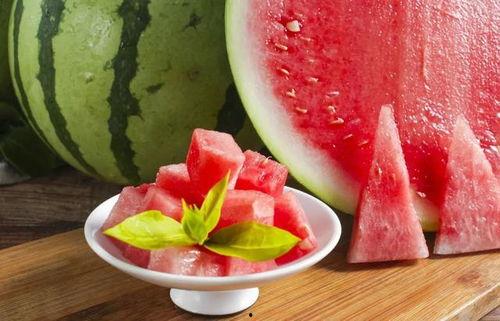 黑瓜在哪里吃,揭秘黑瓜美食之旅