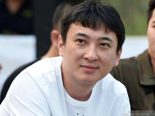 吃瓜看娱乐圈黑料,吃瓜群众眼中的明星真相